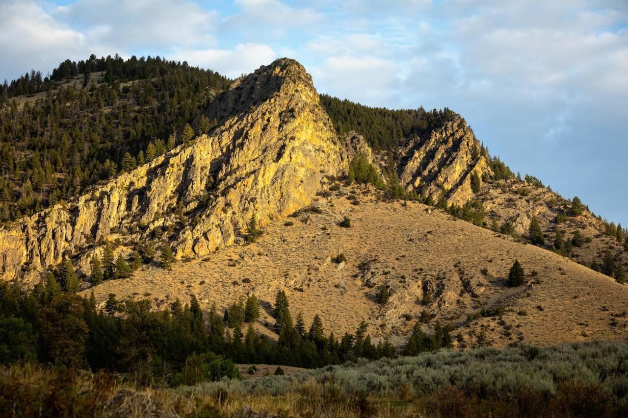 Twin Peaks Guest Ranch Villa Salmon Екстериор снимка